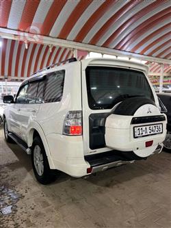 ميتسوبيشي باجيرو